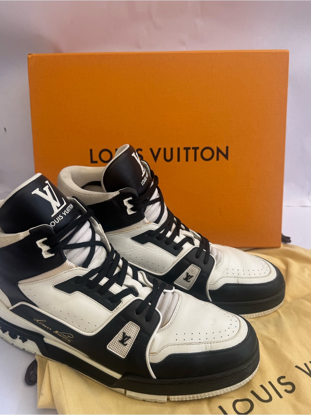 Louis Vuitton LV 408 Trainer high Top Sneakers Virgil Abloh Black White Leather